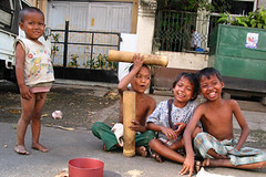 4 streetchildren in Yangon