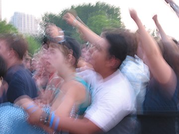 The Crowd Sings with The Pixies, Lollapalooza, 2005