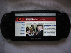 PSP showing BBC News website