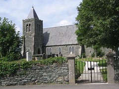 Eglwys Llanddeusant