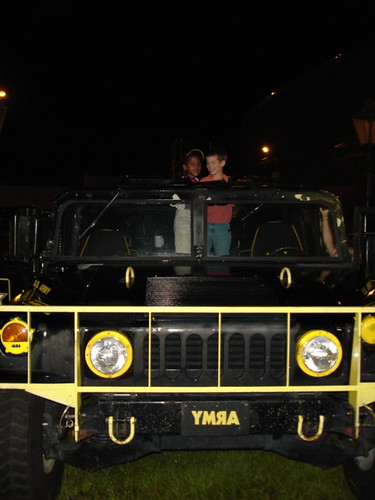 Look how fun! Army hummer!